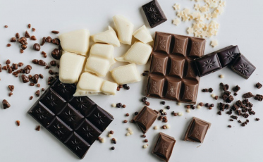 Chocolate vendido no Brasil terá regra inédita para cacau e mudança nos rótulos