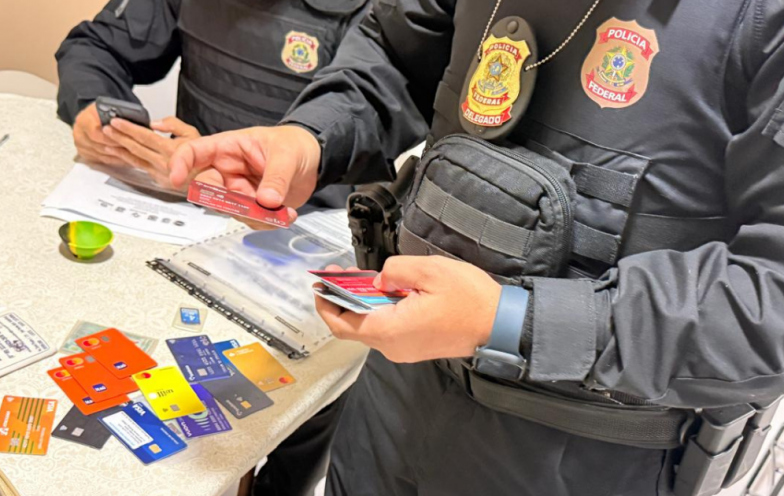Operação contra facções bloqueia R$ 1,4 bilhão e prende suspeitos em Criciúma