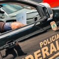 Foragido por tráfico em SC é preso em Portugal após alerta da Interpol