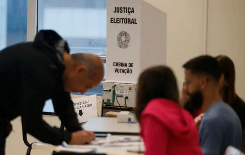 Fundo Eleitoral terá R$ 4,9 bilhões para campanhas nas eleições de 2026