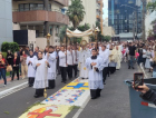 Procissão de Corpus Christi reúne multidão de fiéis em Criciúma