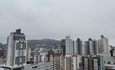 Semana começa com tempo instável e chuva isolada em Criciúma