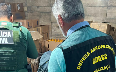Gaeco investiga esquema de produção e venda irregular de mel e cumpre mandados em SC