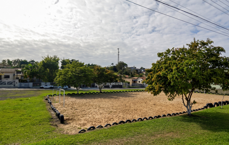 Praça onde menino morreu estava em obras e só seria entregue em outubro