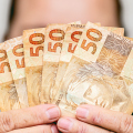 Nova modalidade do Desenrola oferece crédito de até R$ 15 mil