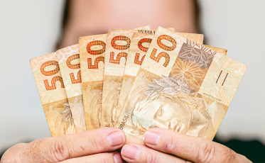 Nova modalidade do Desenrola oferece crédito de até R$ 15 mil