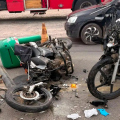 Colisão entre carro e motocicleta mobiliza equipes de emergência em Garopaba