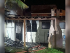 Incêndio em pousada deixa homem morto e provoca colapso de telhado em Garopaba