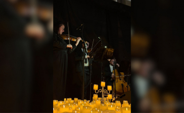 Candlelight reúne multidão em noite à luz de velas no Nações Shopping