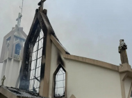 Um incêndio destruiu a Igreja Matriz de Treze de Maio, no Sul de Santa Catarina | Foto: CBM/4oito