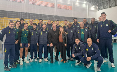 Em Criciúma, Brasil encara Coreia no vôlei 