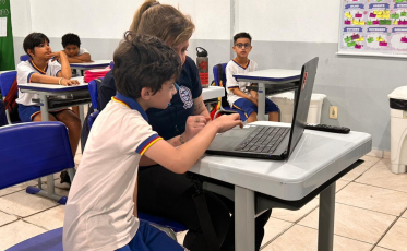 Professora usa IA para tornar aulas de educação física mais inclusivas