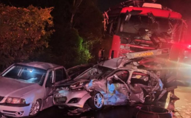 Engavetamento na BR-101 em Barra Velha Deixa Um Morto e 11 Feridos