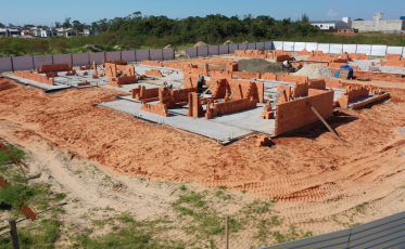 Obras do novo CEI da comunidade Pedreiras avançam no Balneário Rincão