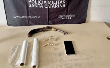 Jovem é detido com 51 pedras de crack em Arroio do Silva