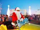 Natal do Balneário Rincão inicia com chegada do Papai Noel