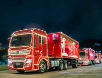 Coca-Cola leva Caravana de Natal às ruas de Criciúma e Tubarão na noite desta terça-feira