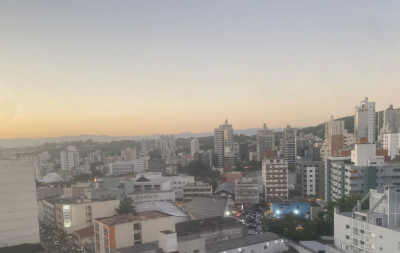 Fim de semana será de sol forte e calor elevado em Criciúma