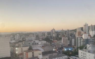 Fim de semana será de sol forte e calor elevado em Criciúma
