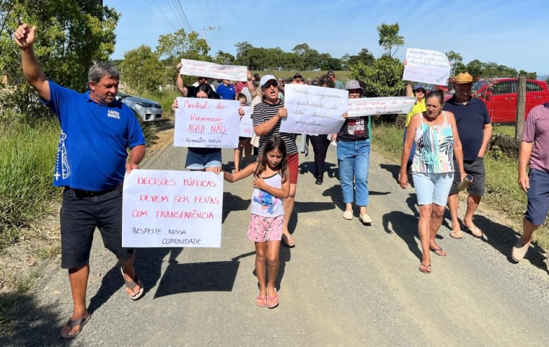 Central do Recomeço em Criciúma: moradores protestam e temem repetir problemas do Pinheirinho