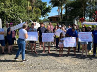 Moradores protestam contra a Central do Recomeço em Criciúma no bairro Capão Bonito | Thiago Hockmüller/4oito