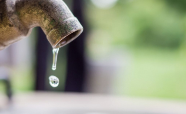 Abastecimento de água é afetado após rompimento de rede em Criciúma