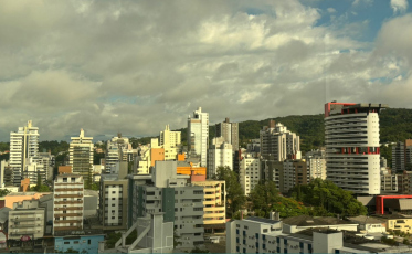 [Áudio] Sol entre nuvens em Criciúma e região