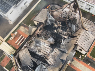 Um incêndio destruiu a Igreja Matriz de Treze de Maio, no Sul de Santa Catarina | Foto: CBM/4oito