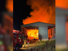 Fogo atinge cerâmica desativada em Sangão e exige cinco horas de combate