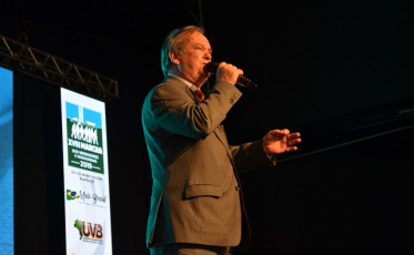 Definida estratégia para acelerar PEC que unifica mandatos