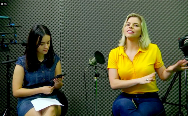 Em Live no Facebook, Tati Teixeira esclarece filiação ao PPS