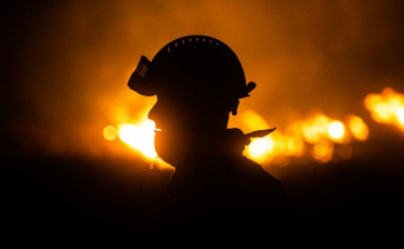 Bombeiro de Criciúma atua no incêndio na Serra do Tabuleiro