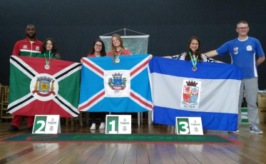 Xadrez de Içara conquista 4 medalhas nas Olimpíadas estudantis