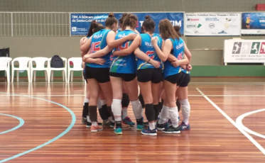 Forquilhinha está na fase final do Estadual sub-14 de vôlei feminino