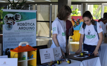 Alunos da rede municipal de ensino de Criciúma apresentam projetos de Robótica