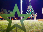 Empresas adotam rótulas com decorações de Natal em Forquilhinha