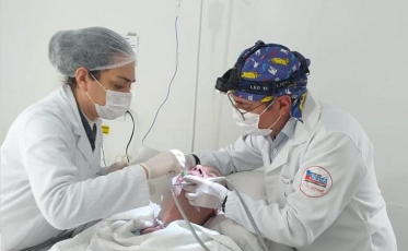 Governo de Criciúma entrega 1.095 próteses dentárias em 2019