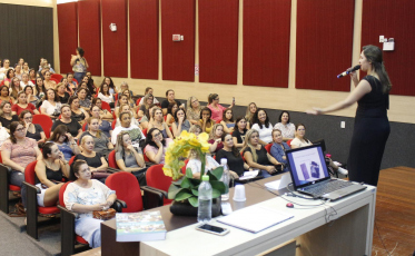 Mais de 400 profissionais da Educação participam de formação em Forquilhinha