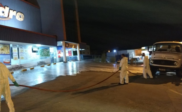 Cocal do Sul realiza higienização e limpeza de locais públicos