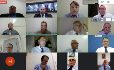 Câmara faz sessão virtual nesta terça