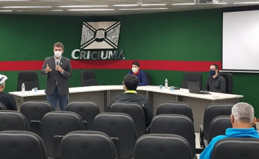 FME reúne representantes esportivos no Paço Municipal