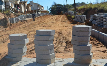 Rua São Francisco de Assis recebe pavimentação