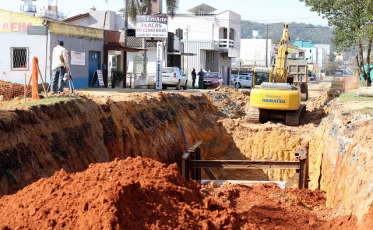 Prefeitura avança com drenagem do binário da Santos Dumont