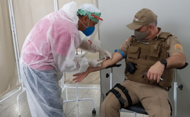 Policiais Militares de Morro da Fumaça realizam teste para Covid-19