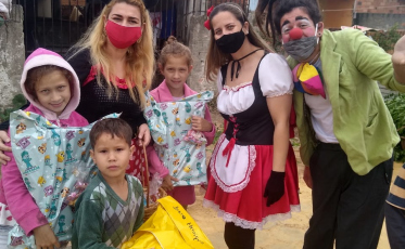 Casa da Fraternidade realiza ação de dia das crianças