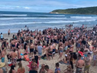 Feriadão de muita aglomeração nas praias catarinenses