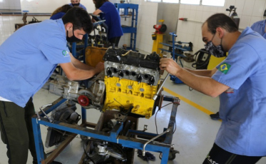 Estudantes do UniSATC e Colégio retornam para aulas multiplataformas 