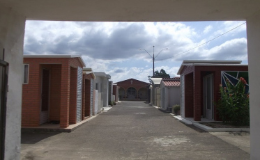 Superlotação: em Turvo não há espaço para novos enterros 