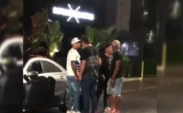 Torcedores agridem jogadores do Avaí (VÍDEO)