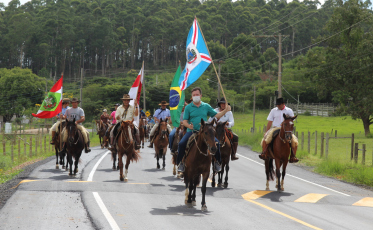 Pavimentação dos trechos 03, 05 e 06 da Rota Açoriana são entregues aos moradores de Içara